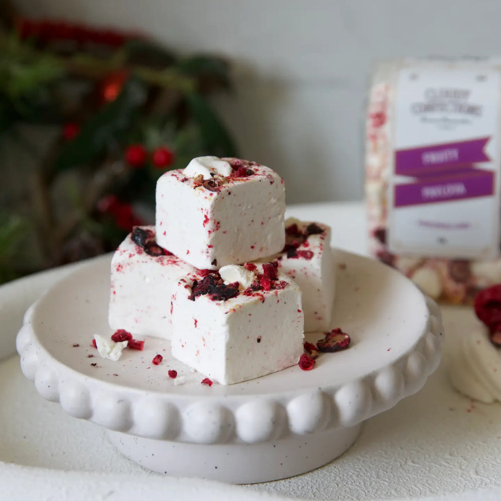 cloudy-confections-fruity-pavlovajpg.jpg